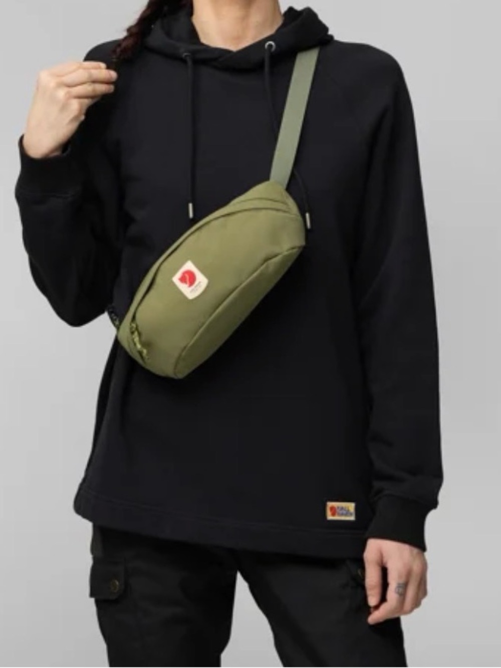 NWT Fjallraven Ulvo Hip Pack Sling Fanny Bag Medium Army Green Outdoors Gorpcore